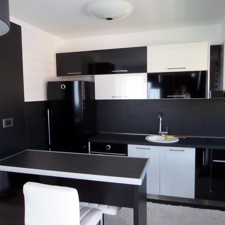 Agape Apartments Tivat Szoba fotó