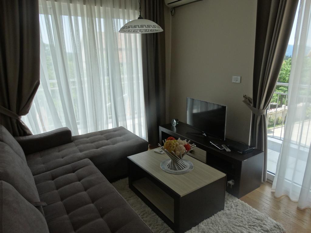 Agape Apartments Tivat Kültér fotó